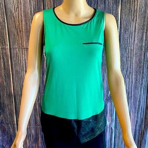 Worthington Stretch bright green with black faux leather lining size Small